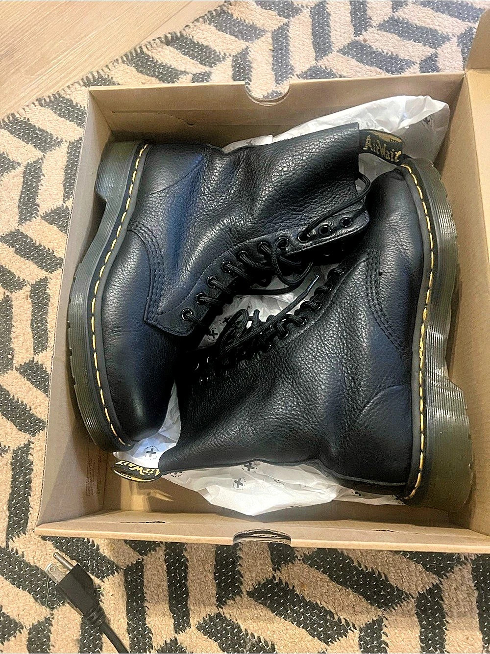 Dr. Martens 1490 Virginia Black Leather Midcalf Boots - WORN ONCE - Size 8 W